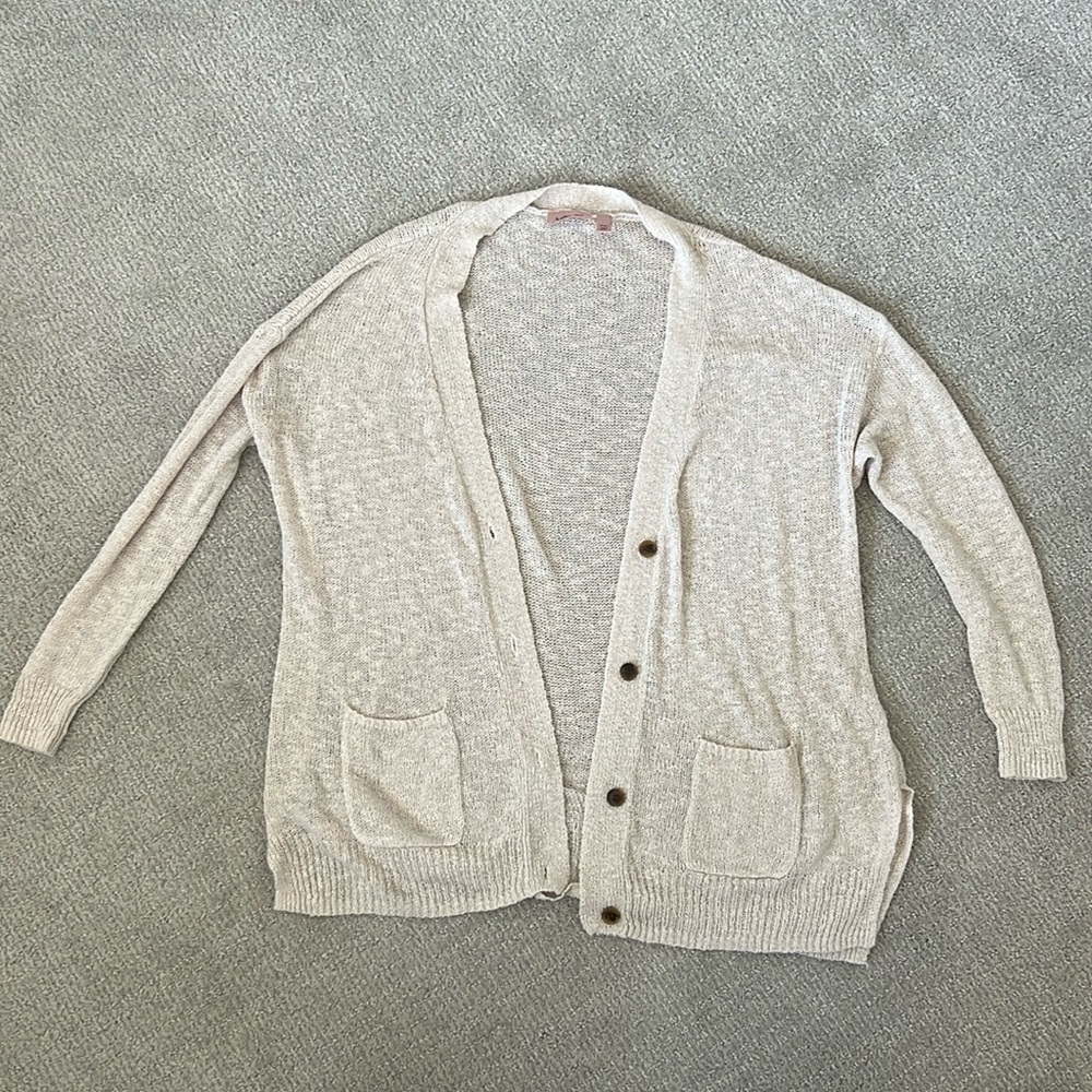 Women’s medium length cardigan